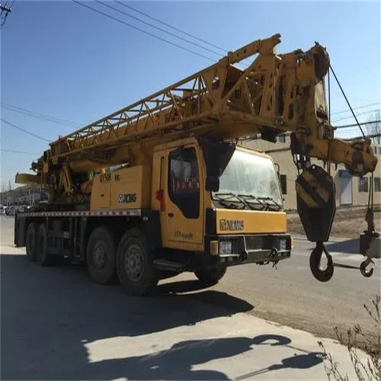 宁都县吊车吊挖机的正确办法